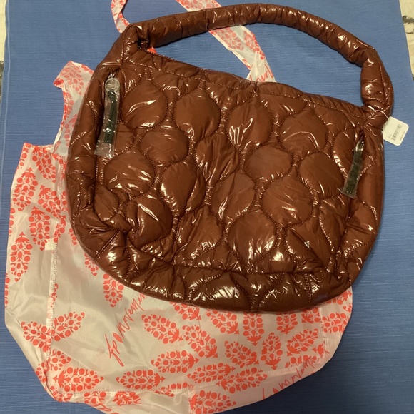 Free People Movement Surplus Shine Carryall bag, nutshell brown, NWT - Picture 13 of 13